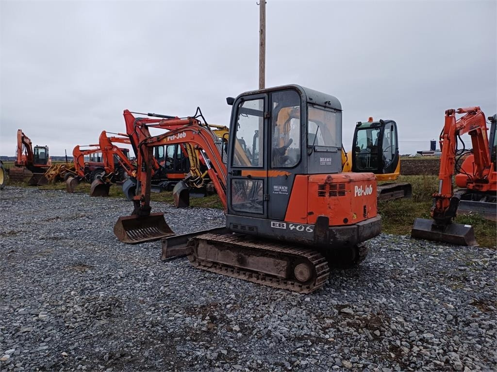 Pel-Job EB406 rautateloilla. Kolme kauhaa - Minikuormaaja: kuva Pel-Job EB406 rautateloilla. Kolme kauhaa - Minikuormaaja Pel-Job EB406 rautateloilla. Kolme kauhaa - Minikuormaaja: kuva Pel-Job EB406 rautateloilla. Kolme kauhaa - Minikuormaaja