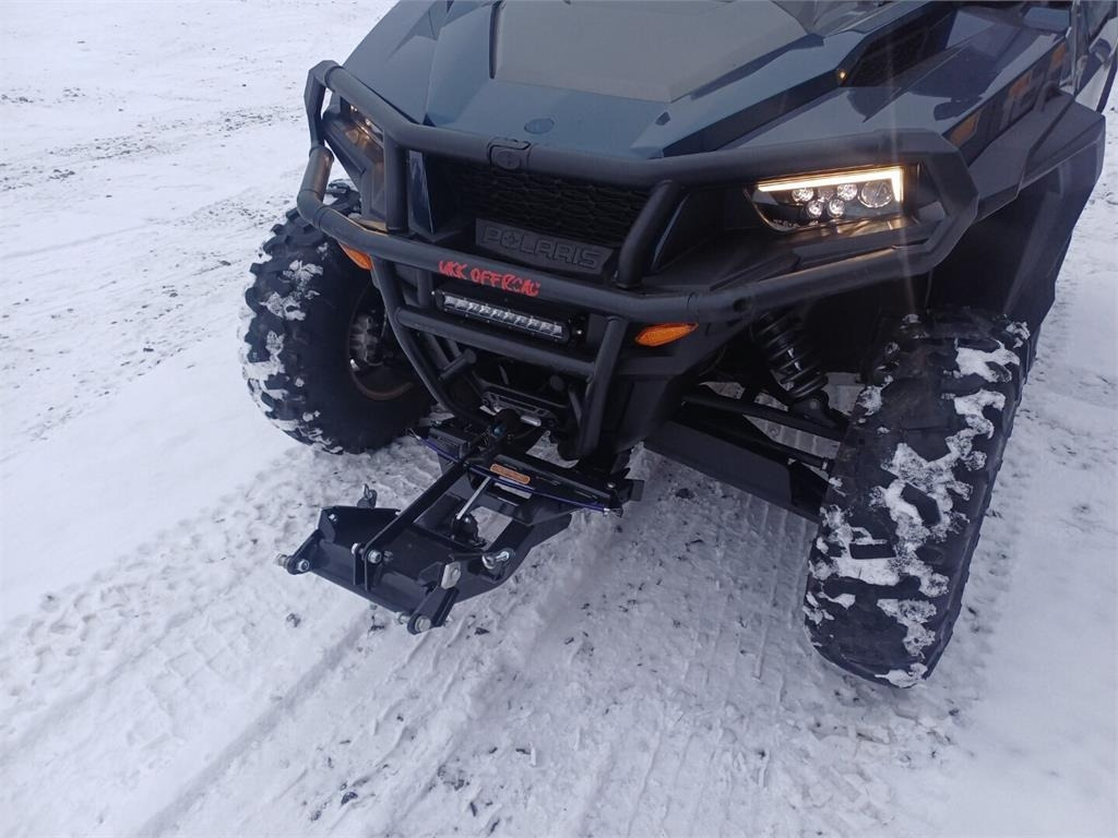 Polaris General 1000 4x4 ABS - Traktori: kuva Polaris General 1000 4x4 ABS - Traktori Polaris General 1000 4x4 ABS - Traktori: kuva Polaris General 1000 4x4 ABS - Traktori