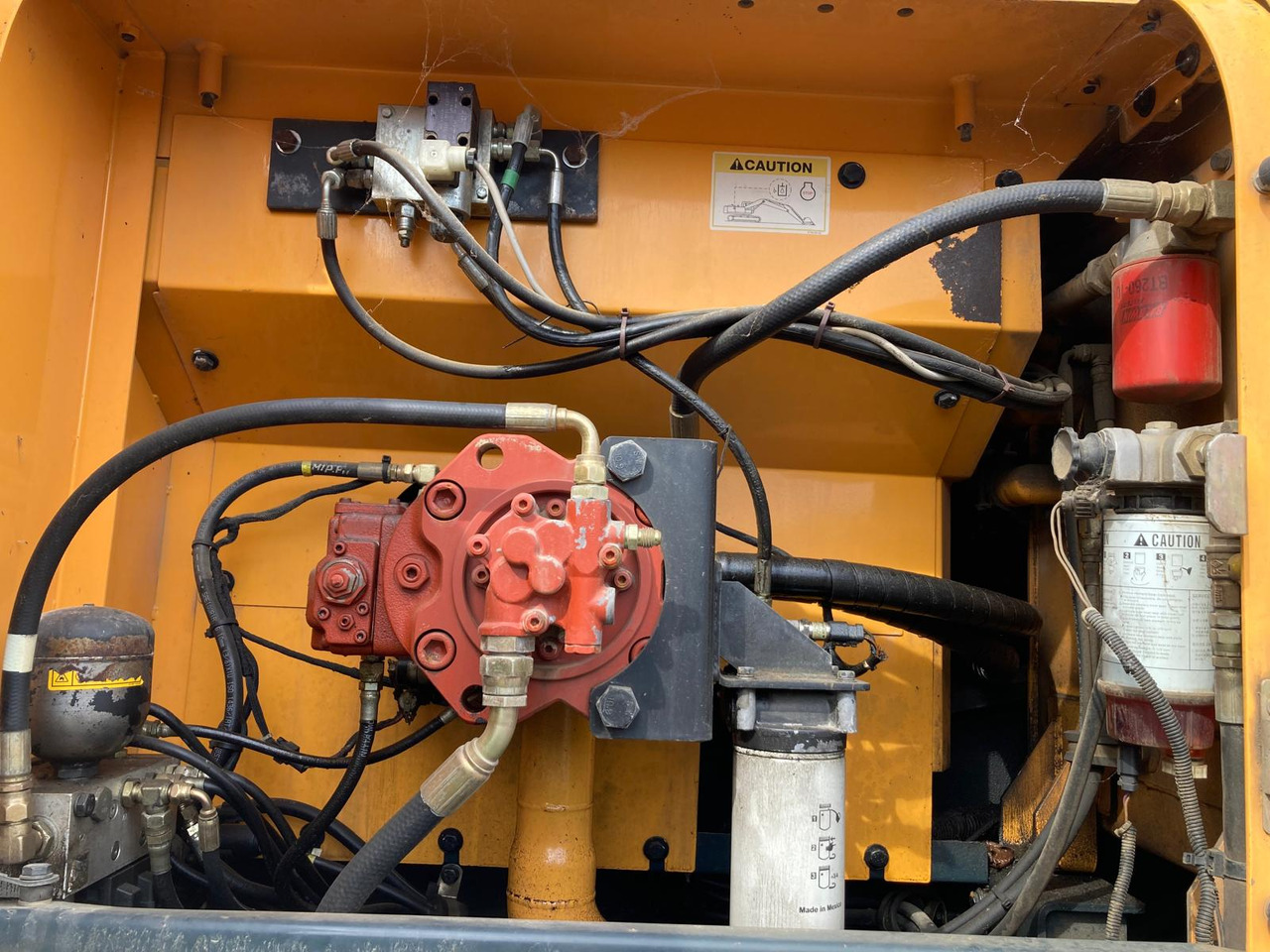 PELLE SUR CHENILLES HYUNDAI ROBEX 250 NLC-9 - Telakaivukone: kuva PELLE SUR CHENILLES HYUNDAI ROBEX 250 NLC-9 - Telakaivukone PELLE SUR CHENILLES HYUNDAI ROBEX 250 NLC-9 - Telakaivukone: kuva PELLE SUR CHENILLES HYUNDAI ROBEX 250 NLC-9 - Telakaivukone