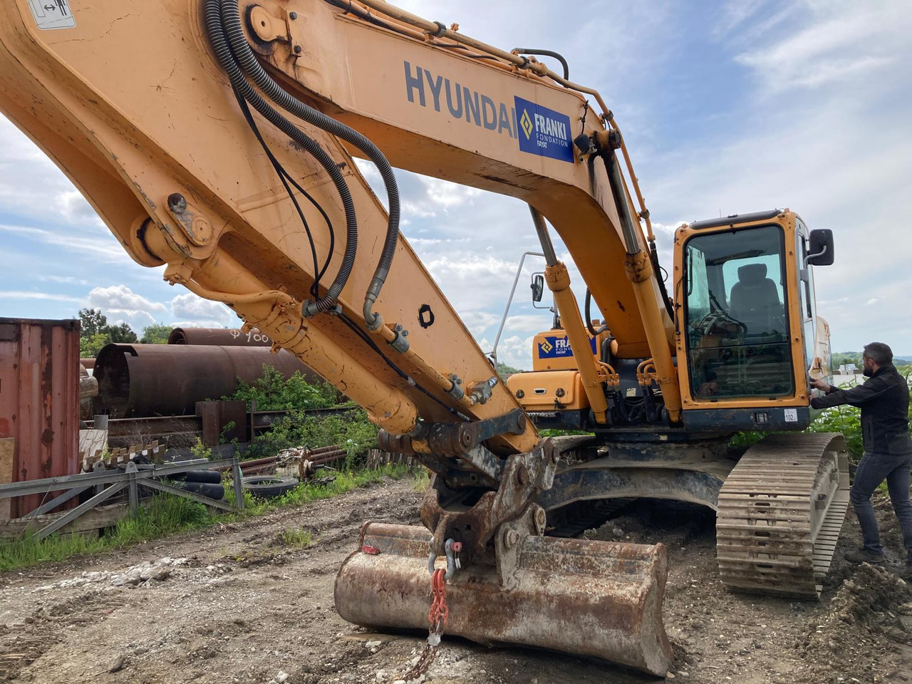 PELLE SUR CHENILLES HYUNDAI ROBEX 250 NLC-9 - Telakaivukone: kuva PELLE SUR CHENILLES HYUNDAI ROBEX 250 NLC-9 - Telakaivukone PELLE SUR CHENILLES HYUNDAI ROBEX 250 NLC-9 - Telakaivukone: kuva PELLE SUR CHENILLES HYUNDAI ROBEX 250 NLC-9 - Telakaivukone