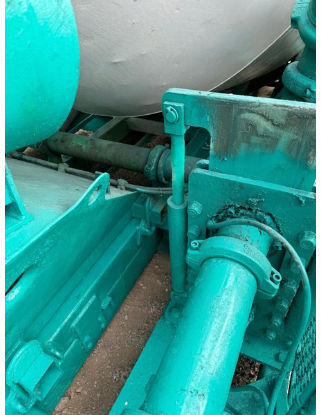 CIFA Concrete Mixer with own engine - Betonimylly: kuva CIFA Concrete Mixer with own engine - Betonimylly CIFA Concrete Mixer with own engine - Betonimylly: kuva CIFA Concrete Mixer with own engine - Betonimylly