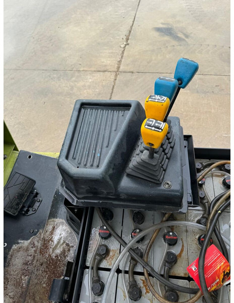 Clark CEM 16S - Vastapainotrukki: kuva Clark CEM 16S - Vastapainotrukki Clark CEM 16S - Vastapainotrukki: kuva Clark CEM 16S - Vastapainotrukki