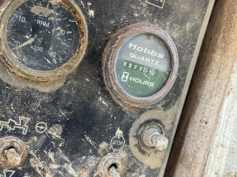 Schwing SP 750-18 - Hinattava betonipumppu: kuva Schwing SP 750-18 - Hinattava betonipumppu Schwing SP 750-18 - Hinattava betonipumppu: kuva Schwing SP 750-18 - Hinattava betonipumppu