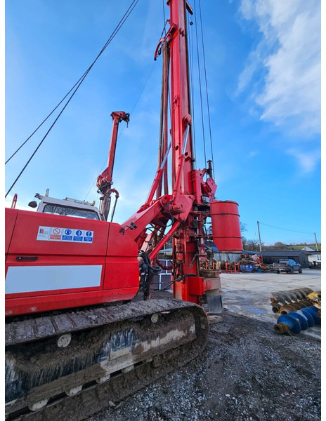 Soilmec R312 /200 - Porakone: kuva Soilmec R312 /200 - Porakone Soilmec R312 /200 - Porakone: kuva Soilmec R312 /200 - Porakone