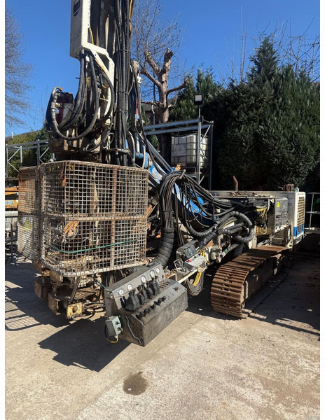 Soilmec SM 401 - Porakone: kuva Soilmec SM 401 - Porakone Soilmec SM 401 - Porakone: kuva Soilmec SM 401 - Porakone