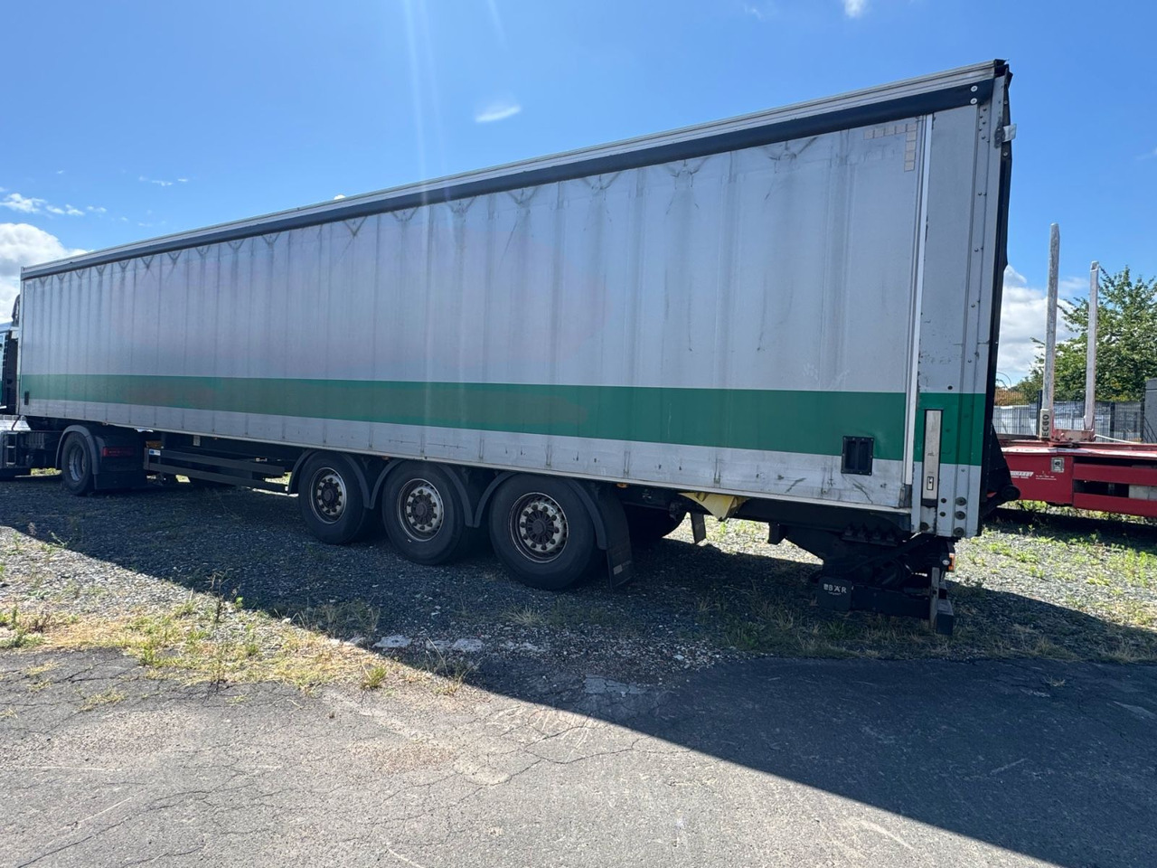 Kögel LBW/SafeServer/Lift/GT-Zertifikat - Pressukapellipuoliperävaunu: kuva Kögel LBW/SafeServer/Lift/GT-Zertifikat - Pressukapellipuoliperävaunu Kögel LBW/SafeServer/Lift/GT-Zertifikat - Pressukapellipuoliperävaunu: kuva Kögel LBW/SafeServer/Lift/GT-Zertifikat - Pressukapellipuoliperävaunu