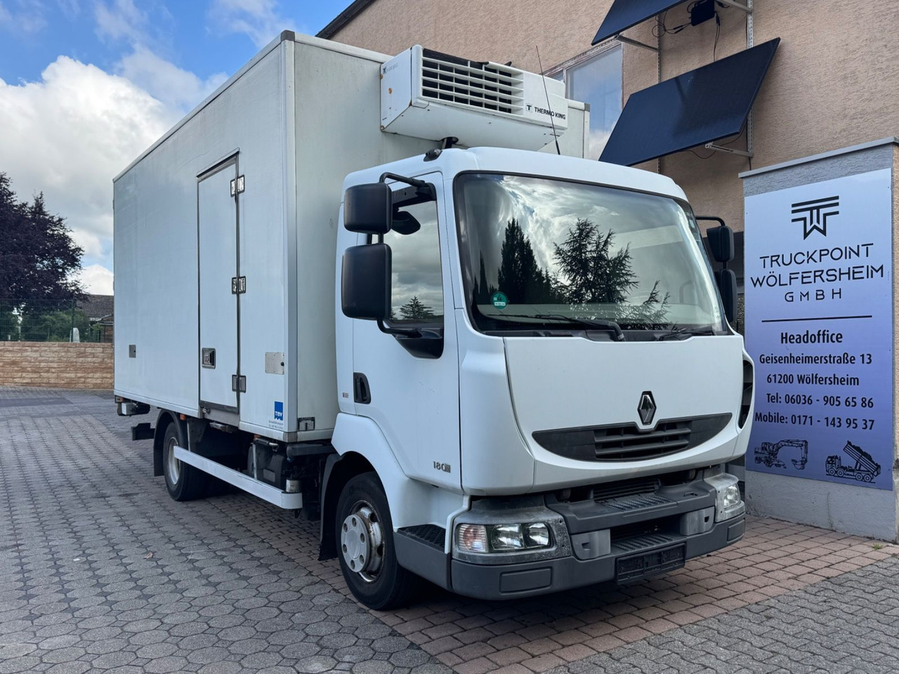 Renault MIDLUM 180/Thermo-King V-500/LBW - Kylmäauto: kuva Renault MIDLUM 180/Thermo-King V-500/LBW - Kylmäauto Renault MIDLUM 180/Thermo-King V-500/LBW - Kylmäauto: kuva Renault MIDLUM 180/Thermo-King V-500/LBW - Kylmäauto