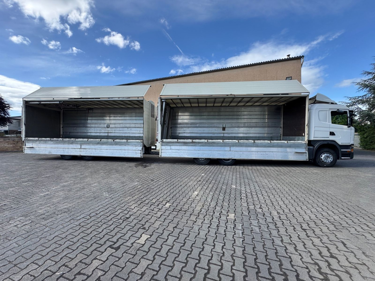 Scania G410/Lenk-Lift/2xLBW/inkl. Anhänger/Tüv-neu - Juomien kuljetukseen kuorma-auto: kuva Scania G410/Lenk-Lift/2xLBW/inkl. Anhänger/Tüv-neu - Juomien kuljetukseen kuorma-auto Scania G410/Lenk-Lift/2xLBW/inkl. Anhänger/Tüv-neu - Juomien kuljetukseen kuorma-auto: kuva Scania G410/Lenk-Lift/2xLBW/inkl. Anhänger/Tüv-neu - Juomien kuljetukseen kuorma-auto