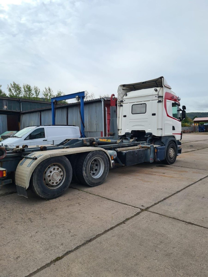 Scania R420/6x2/Klima/B-L/Motorschaden - Koukkulava kuorma-auto: kuva Scania R420/6x2/Klima/B-L/Motorschaden - Koukkulava kuorma-auto Scania R420/6x2/Klima/B-L/Motorschaden - Koukkulava kuorma-auto: kuva Scania R420/6x2/Klima/B-L/Motorschaden - Koukkulava kuorma-auto