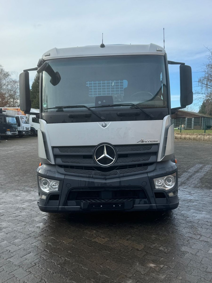 Mercedes-Benz Antos 1840 L/LBW/Frigoblock/Kühlzug - Vetopöytäauto: kuva Mercedes-Benz Antos 1840 L/LBW/Frigoblock/Kühlzug - Vetopöytäauto Mercedes-Benz Antos 1840 L/LBW/Frigoblock/Kühlzug - Vetopöytäauto: kuva Mercedes-Benz Antos 1840 L/LBW/Frigoblock/Kühlzug - Vetopöytäauto