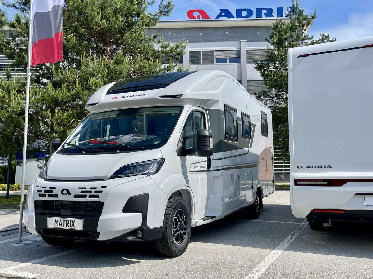 ADRIA Matrix 650 SL - Puoli-integroitu asuntoauto: kuva ADRIA Matrix 650 SL - Puoli-integroitu asuntoauto ADRIA Matrix 650 SL - Puoli-integroitu asuntoauto: kuva ADRIA Matrix 650 SL - Puoli-integroitu asuntoauto