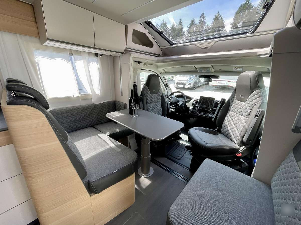 ADRIA Matrix 650 SL - Puoli-integroitu asuntoauto: kuva ADRIA Matrix 650 SL - Puoli-integroitu asuntoauto ADRIA Matrix 650 SL - Puoli-integroitu asuntoauto: kuva ADRIA Matrix 650 SL - Puoli-integroitu asuntoauto