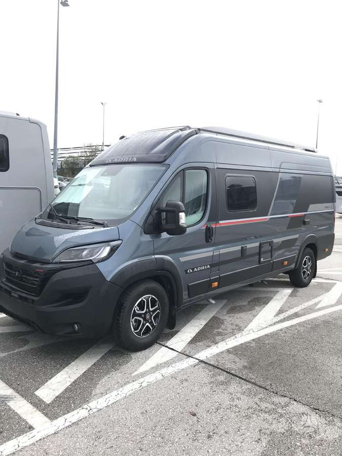 ADRIA Twin Sport 640 SG - Retkeilyauto: kuva ADRIA Twin Sport 640 SG - Retkeilyauto ADRIA Twin Sport 640 SG - Retkeilyauto: kuva ADRIA Twin Sport 640 SG - Retkeilyauto