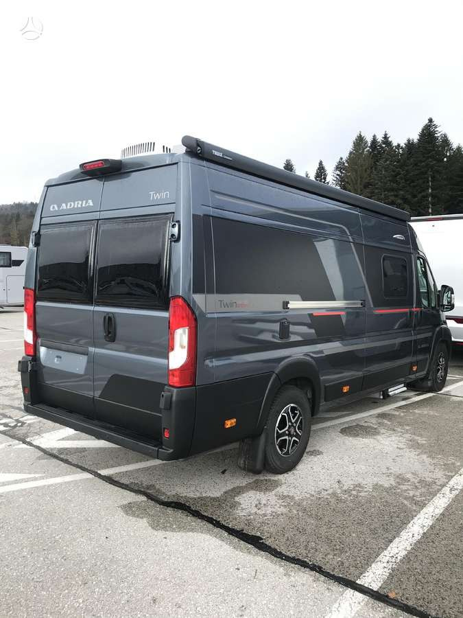 ADRIA Twin Sport 640 SG - Retkeilyauto: kuva ADRIA Twin Sport 640 SG - Retkeilyauto ADRIA Twin Sport 640 SG - Retkeilyauto: kuva ADRIA Twin Sport 640 SG - Retkeilyauto
