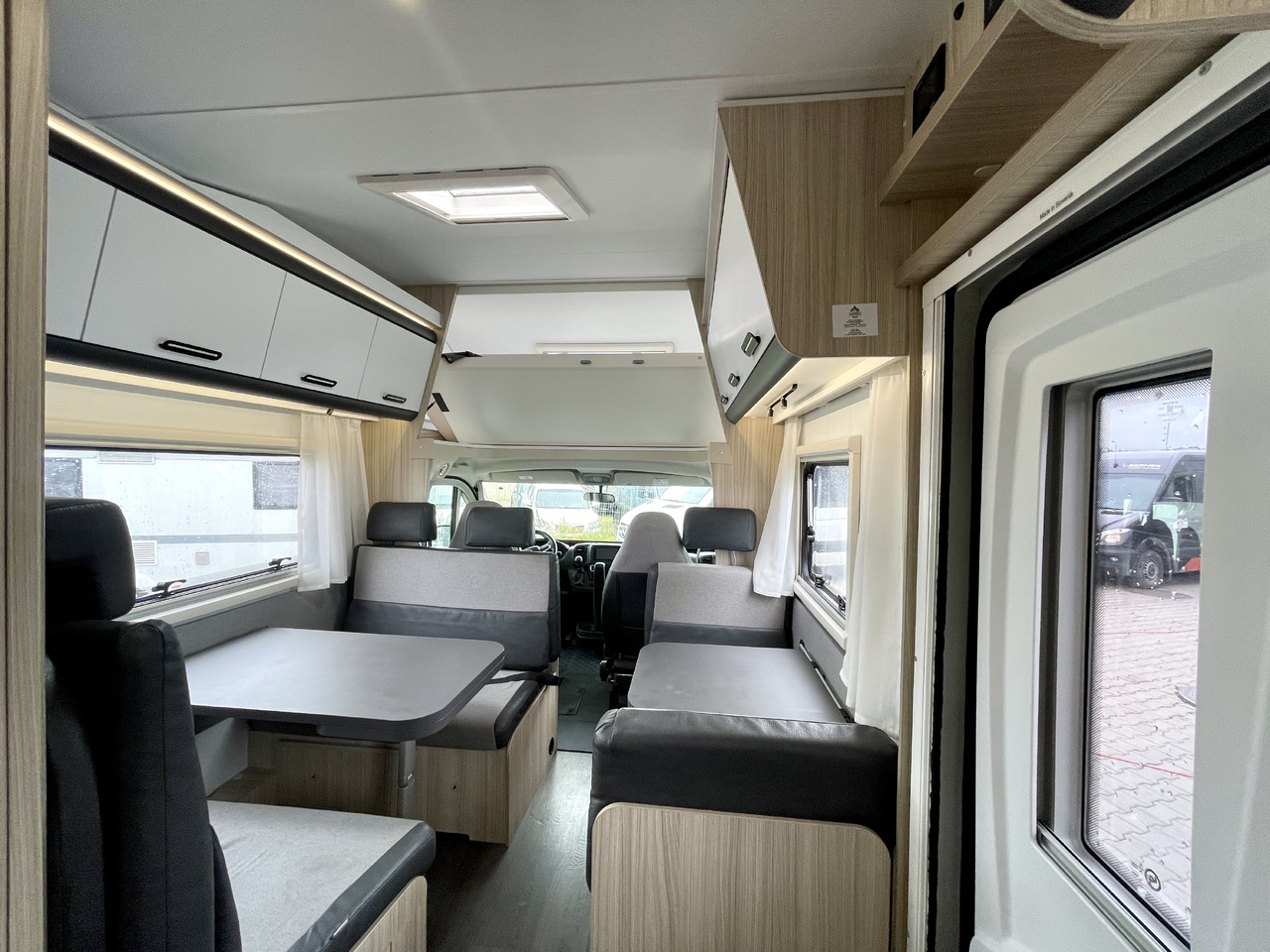 SUN LIVING A 70 DK - Alkoviauto: kuva SUN LIVING A 70 DK - Alkoviauto SUN LIVING A 70 DK - Alkoviauto: kuva SUN LIVING A 70 DK - Alkoviauto