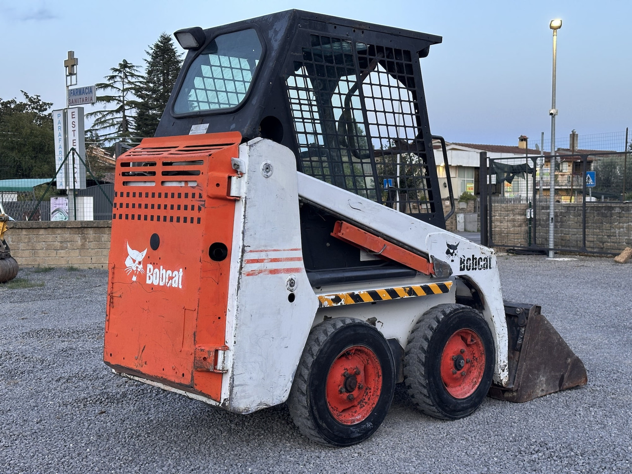 BOBCAT S70 - Liukuohjattu kuormaaja: kuva BOBCAT S70 - Liukuohjattu kuormaaja BOBCAT S70 - Liukuohjattu kuormaaja: kuva BOBCAT S70 - Liukuohjattu kuormaaja