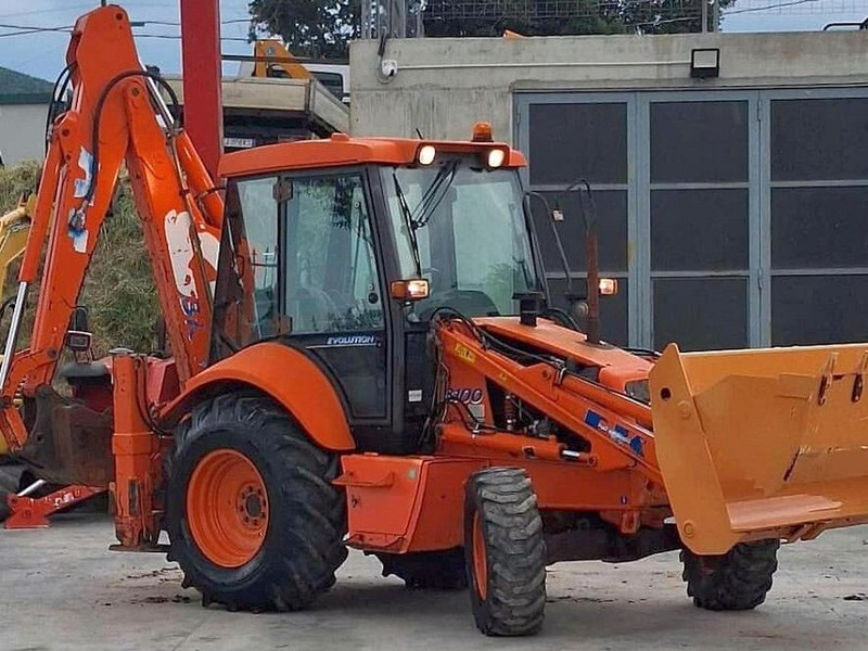 Fiat KOBELCO FB100 - Kaivuri-trukki: kuva Fiat KOBELCO FB100 - Kaivuri-trukki Fiat KOBELCO FB100 - Kaivuri-trukki: kuva Fiat KOBELCO FB100 - Kaivuri-trukki