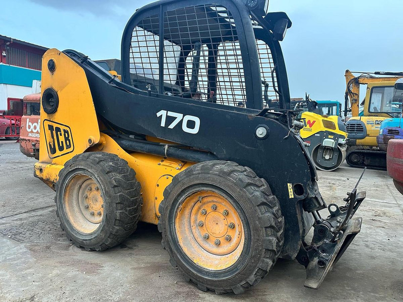 JCB 170HF - Liukuohjattu telakuormaaja: kuva JCB 170HF - Liukuohjattu telakuormaaja JCB 170HF - Liukuohjattu telakuormaaja: kuva JCB 170HF - Liukuohjattu telakuormaaja