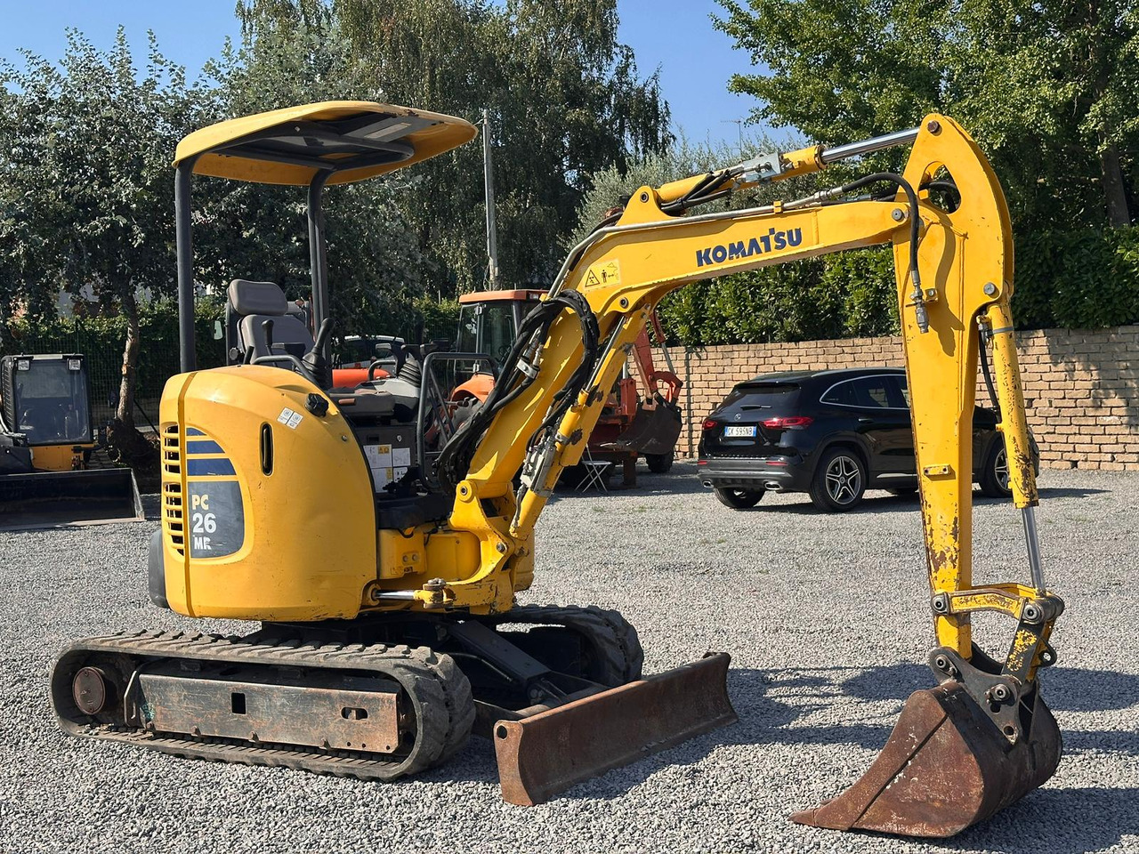 KOMATSU PC26MR-3 - Minikuormaaja: kuva KOMATSU PC26MR-3 - Minikuormaaja KOMATSU PC26MR-3 - Minikuormaaja: kuva KOMATSU PC26MR-3 - Minikuormaaja