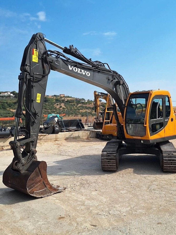 VOLVO EC140BLC - Telakaivukone: kuva VOLVO EC140BLC - Telakaivukone VOLVO EC140BLC - Telakaivukone: kuva VOLVO EC140BLC - Telakaivukone