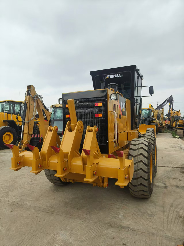 CATERPILLAR 140H - Tiehöylä: kuva CATERPILLAR 140H - Tiehöylä CATERPILLAR 140H - Tiehöylä: kuva CATERPILLAR 140H - Tiehöylä
