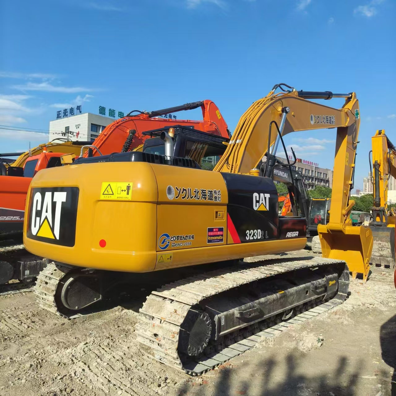 CATERPILLAR 323D - Telakaivukone: kuva CATERPILLAR 323D - Telakaivukone CATERPILLAR 323D - Telakaivukone: kuva CATERPILLAR 323D - Telakaivukone