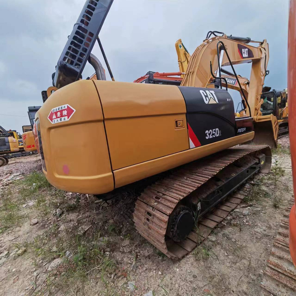 CATERPILLAR 325D2 - Telakaivukone: kuva CATERPILLAR 325D2 - Telakaivukone CATERPILLAR 325D2 - Telakaivukone: kuva CATERPILLAR 325D2 - Telakaivukone