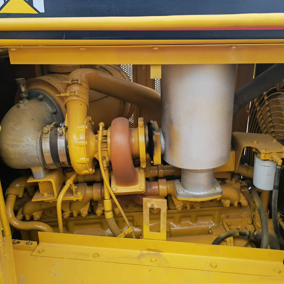 CATERPILLAR D8R - Puskutraktori: kuva CATERPILLAR D8R - Puskutraktori CATERPILLAR D8R - Puskutraktori: kuva CATERPILLAR D8R - Puskutraktori