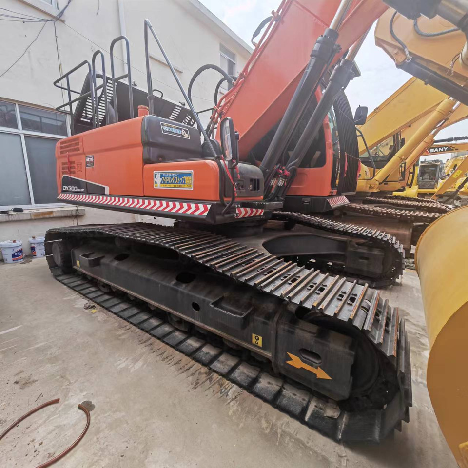 DOOSAN DX300 - Telakaivukone: kuva DOOSAN DX300 - Telakaivukone DOOSAN DX300 - Telakaivukone: kuva DOOSAN DX300 - Telakaivukone