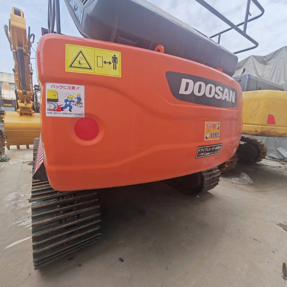 DOOSAN DX300 - Telakaivukone: kuva DOOSAN DX300 - Telakaivukone DOOSAN DX300 - Telakaivukone: kuva DOOSAN DX300 - Telakaivukone
