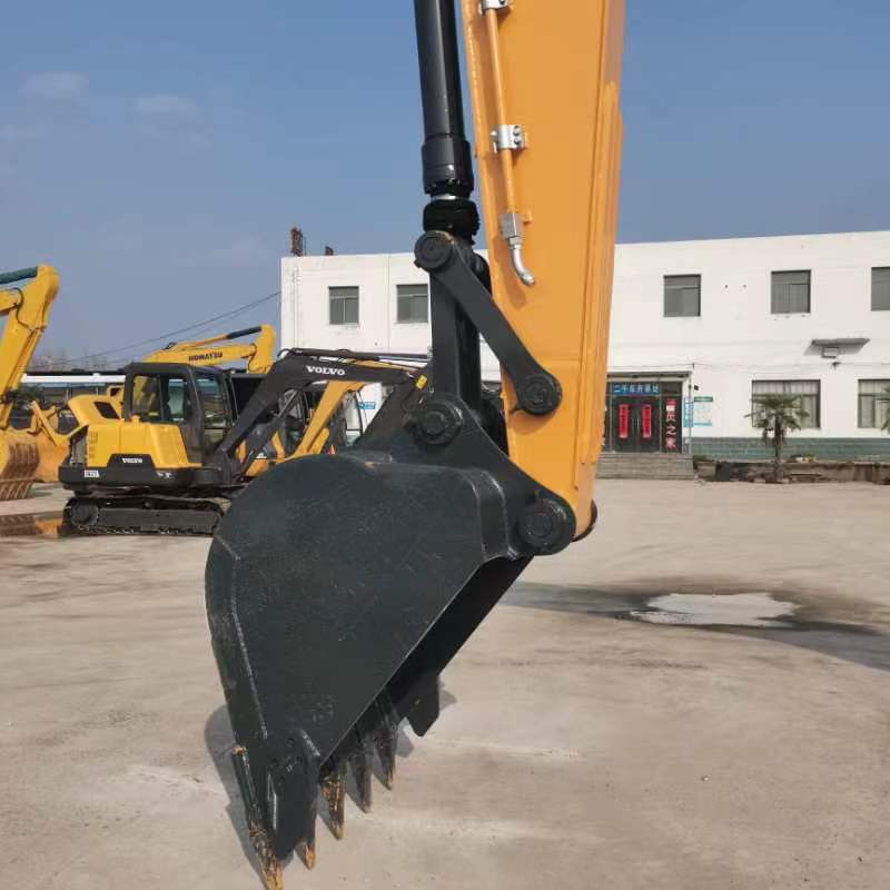 HYUNDAI R220LC-9S - Telakaivukone: kuva HYUNDAI R220LC-9S - Telakaivukone HYUNDAI R220LC-9S - Telakaivukone: kuva HYUNDAI R220LC-9S - Telakaivukone