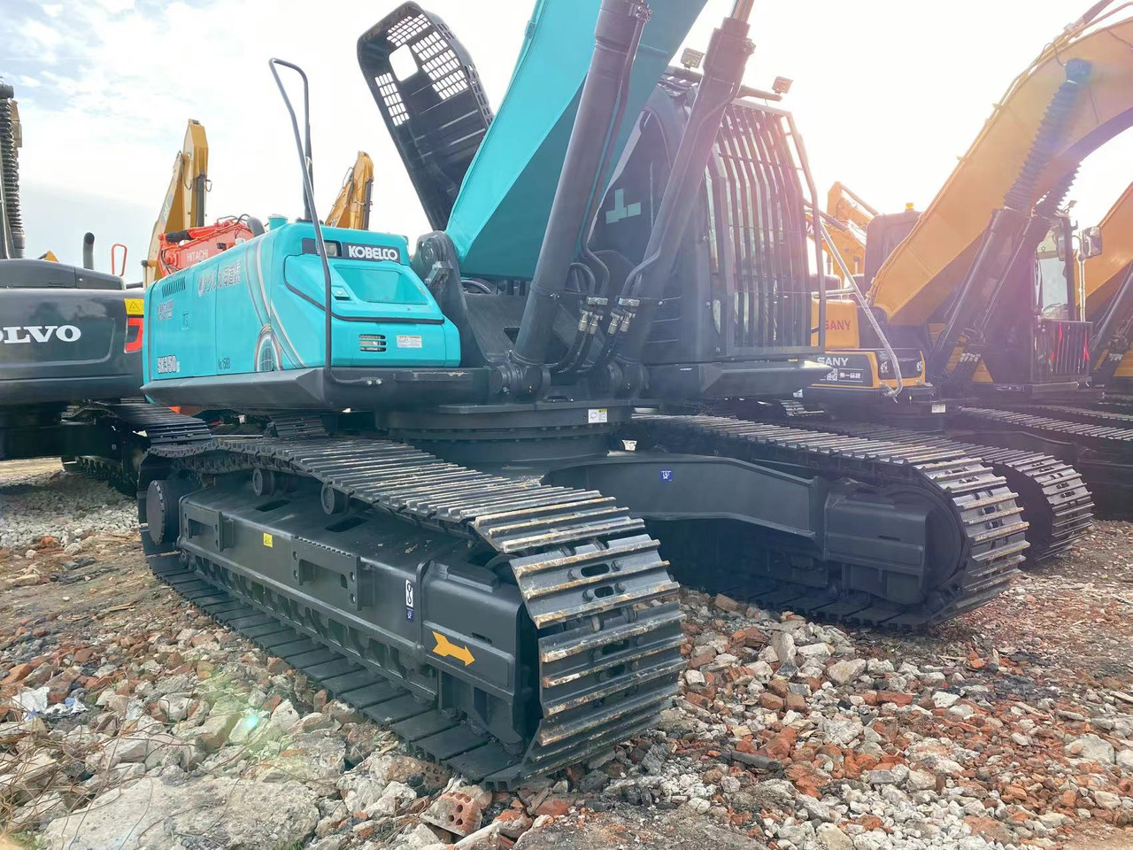 Telakaivukone KOBELCO SK350: kuva Telakaivukone KOBELCO SK350