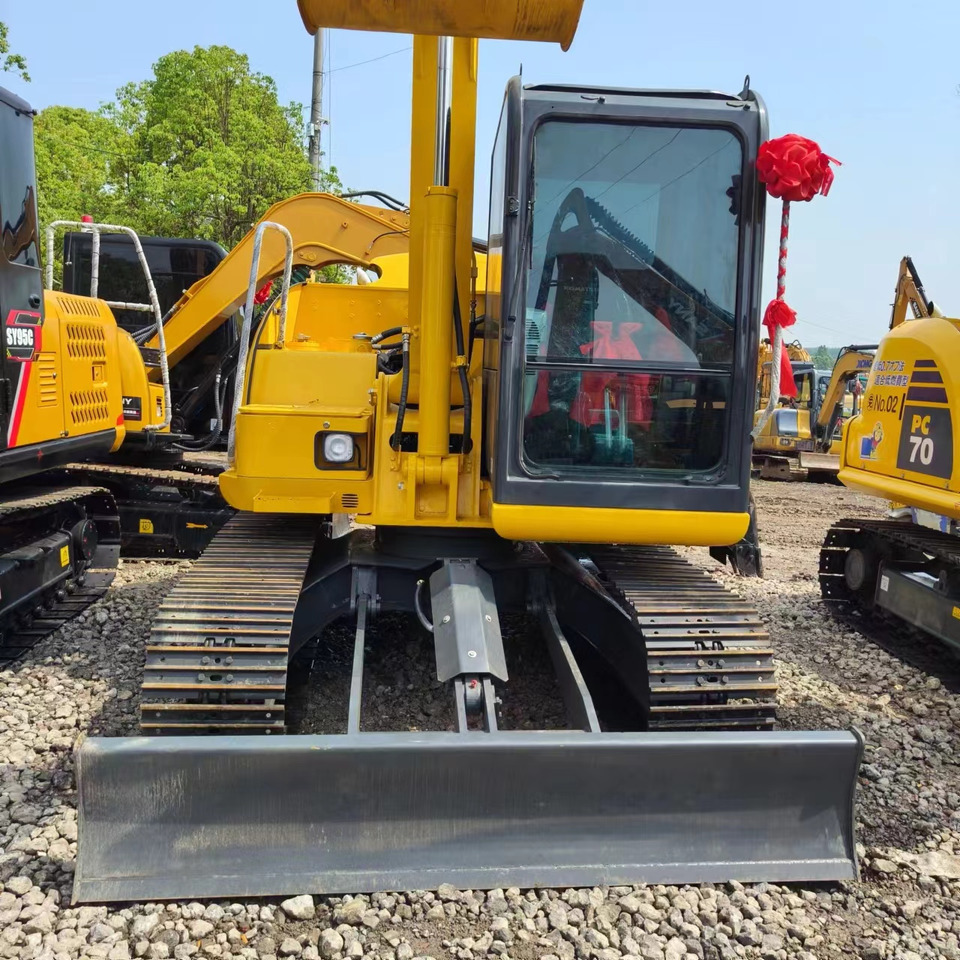 KOMATSU PC70-8 - Telakaivukone: kuva KOMATSU PC70-8 - Telakaivukone KOMATSU PC70-8 - Telakaivukone: kuva KOMATSU PC70-8 - Telakaivukone