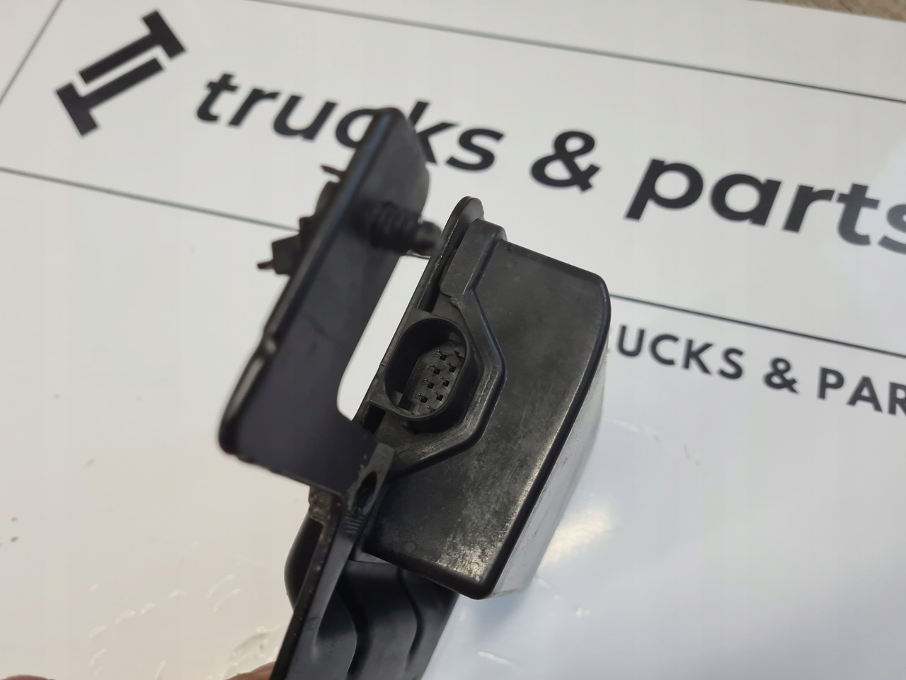 CONTINENTAL RADAR DISTRONIK MOCOWANIE RENAULT GAMA RANGE VOLVO FH FM 4 FH 16 FMX FL FE - Anturi - Kuorma-auto: kuva CONTINENTAL RADAR DISTRONIK MOCOWANIE RENAULT GAMA RANGE VOLVO FH FM 4 FH 16 FMX FL FE - Anturi - Kuorma-auto CONTINENTAL RADAR DISTRONIK MOCOWANIE RENAULT GAMA RANGE VOLVO FH FM 4 FH 16 FMX FL FE - Anturi - Kuorma-auto: kuva CONTINENTAL RADAR DISTRONIK MOCOWANIE RENAULT GAMA RANGE VOLVO FH FM 4 FH 16 FMX FL FE - Anturi - Kuorma-auto