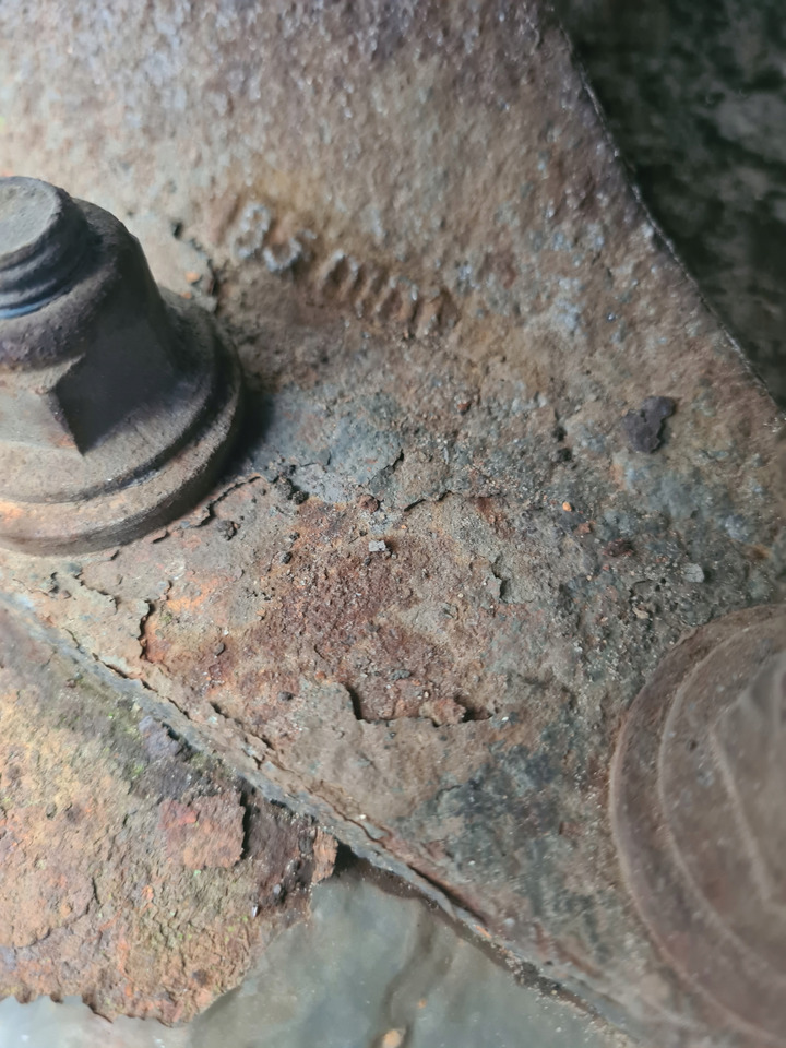 JOST - Vetopöytä - Kuorma-auto: kuva JOST - Vetopöytä - Kuorma-auto JOST - Vetopöytä - Kuorma-auto: kuva JOST - Vetopöytä - Kuorma-auto