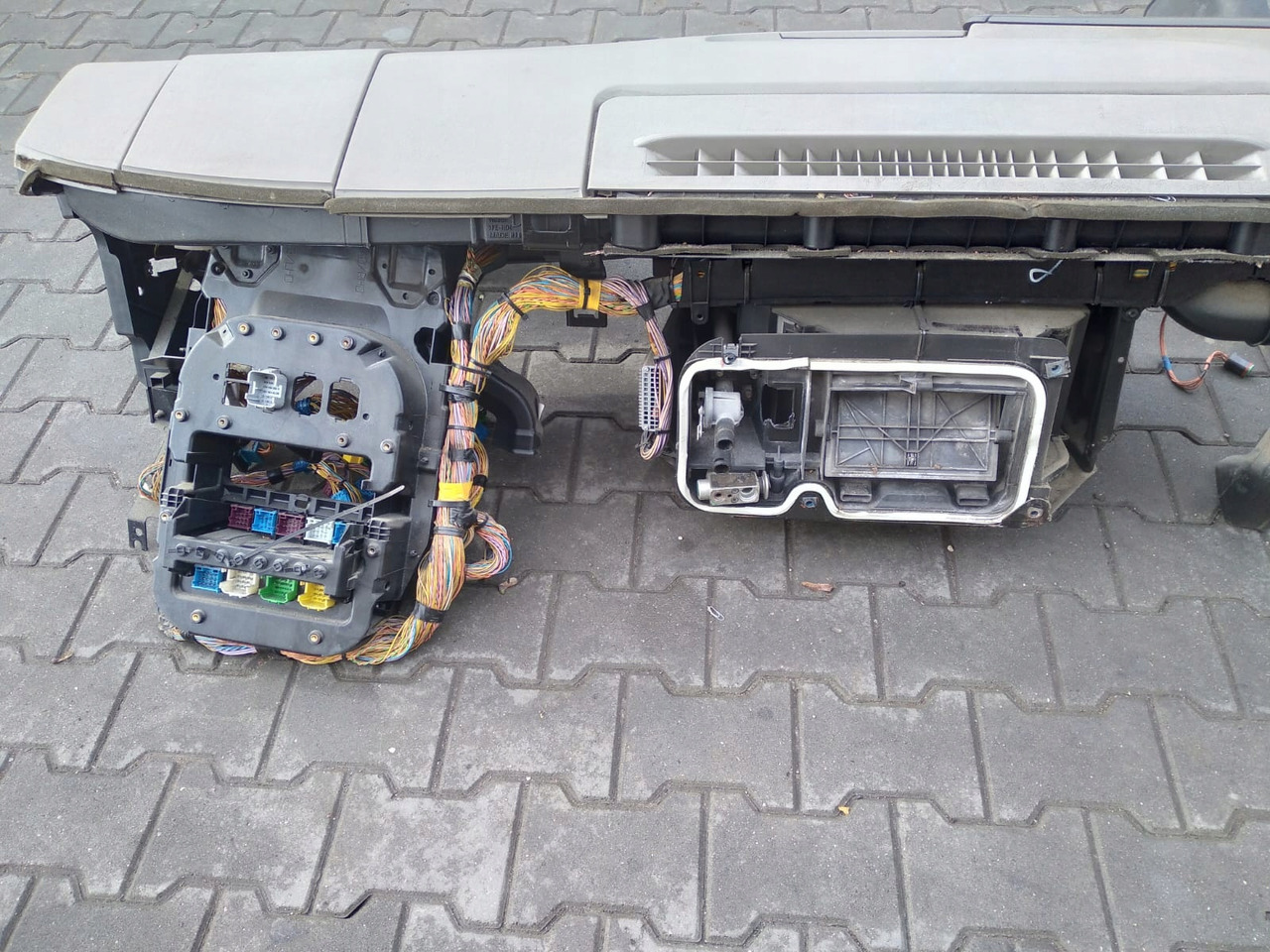 RENAULT KONSOLA DESKA ROZDZIELCZA PRZEKŁADKA ANGLIKA RENAULT LANDER KERAX MIDLUM - Kojelauta - Kuorma-auto: kuva RENAULT KONSOLA DESKA ROZDZIELCZA PRZEKŁADKA ANGLIKA RENAULT LANDER KERAX MIDLUM - Kojelauta - Kuorma-auto RENAULT KONSOLA DESKA ROZDZIELCZA PRZEKŁADKA ANGLIKA RENAULT LANDER KERAX MIDLUM - Kojelauta - Kuorma-auto: kuva RENAULT KONSOLA DESKA ROZDZIELCZA PRZEKŁADKA ANGLIKA RENAULT LANDER KERAX MIDLUM - Kojelauta - Kuorma-auto