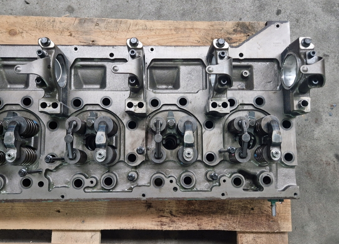 VOLVO GŁOWICA SILNIKA VOLVO FH 16 D16K EURO 6 22184000 154511429 - Sylinteripää - Kuorma-auto: kuva VOLVO GŁOWICA SILNIKA VOLVO FH 16 D16K EURO 6 22184000 154511429 - Sylinteripää - Kuorma-auto VOLVO GŁOWICA SILNIKA VOLVO FH 16 D16K EURO 6 22184000 154511429 - Sylinteripää - Kuorma-auto: kuva VOLVO GŁOWICA SILNIKA VOLVO FH 16 D16K EURO 6 22184000 154511429 - Sylinteripää - Kuorma-auto