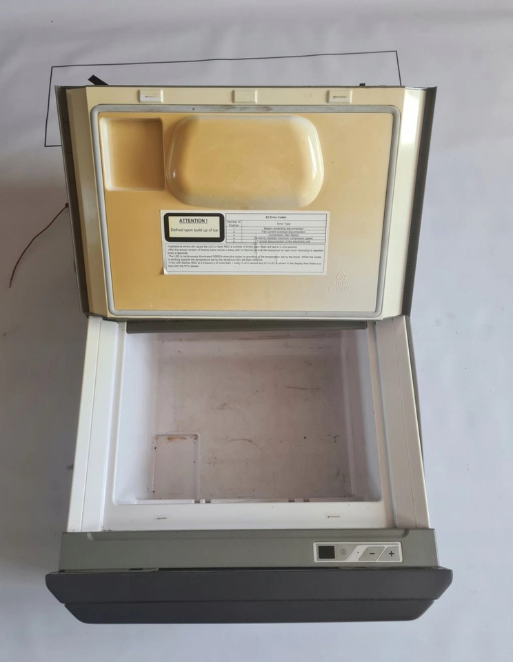 VOLVO LODÓWKA CHŁODZIARKA VOLVO FH 13 LIFT - Ohjaamo ja sisustus - Kuorma-auto: kuva VOLVO LODÓWKA CHŁODZIARKA VOLVO FH 13 LIFT - Ohjaamo ja sisustus - Kuorma-auto VOLVO LODÓWKA CHŁODZIARKA VOLVO FH 13 LIFT - Ohjaamo ja sisustus - Kuorma-auto: kuva VOLVO LODÓWKA CHŁODZIARKA VOLVO FH 13 LIFT - Ohjaamo ja sisustus - Kuorma-auto