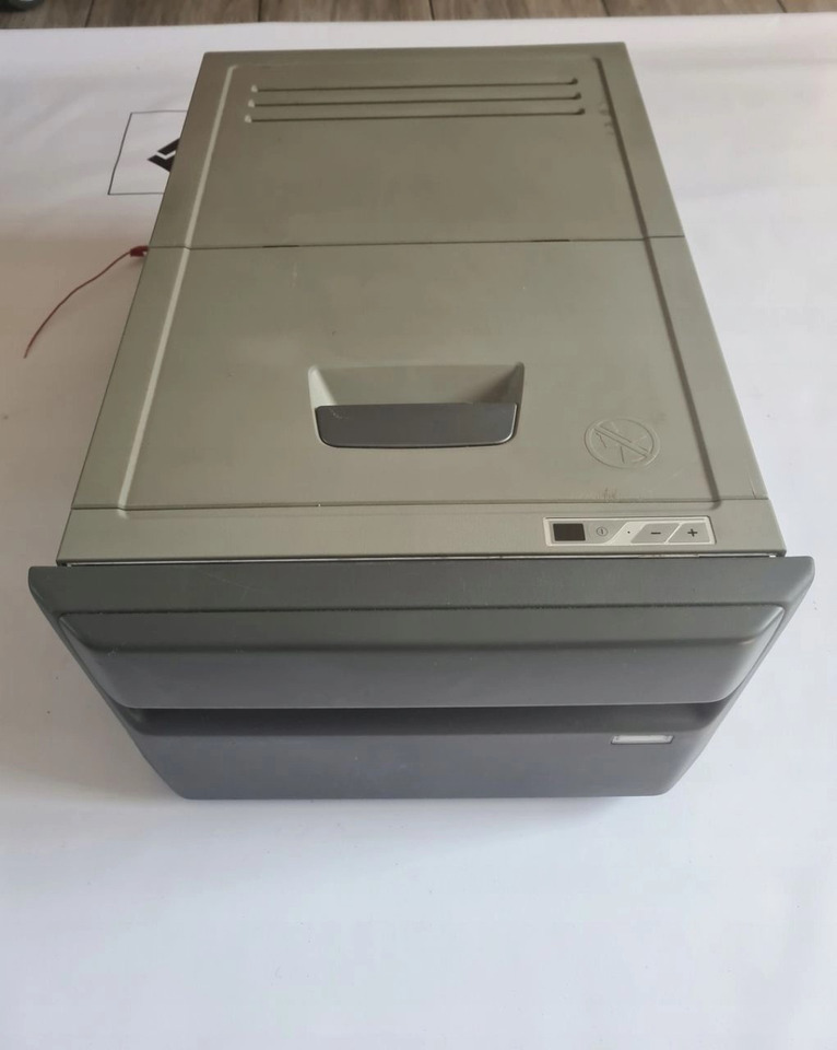 VOLVO LODÓWKA CHŁODZIARKA VOLVO FH 13 LIFT - Ohjaamo ja sisustus - Kuorma-auto: kuva VOLVO LODÓWKA CHŁODZIARKA VOLVO FH 13 LIFT - Ohjaamo ja sisustus - Kuorma-auto VOLVO LODÓWKA CHŁODZIARKA VOLVO FH 13 LIFT - Ohjaamo ja sisustus - Kuorma-auto: kuva VOLVO LODÓWKA CHŁODZIARKA VOLVO FH 13 LIFT - Ohjaamo ja sisustus - Kuorma-auto