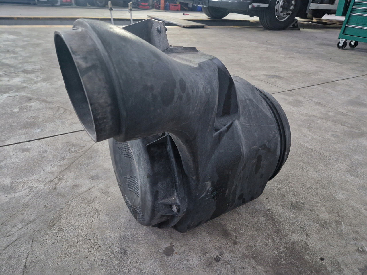 VOLVO OBUDOWA FILTRA POWIETRZA VOLVO FH 16 EURO 6 - Ilmansuodatin - Kuorma-auto: kuva VOLVO OBUDOWA FILTRA POWIETRZA VOLVO FH 16 EURO 6 - Ilmansuodatin - Kuorma-auto VOLVO OBUDOWA FILTRA POWIETRZA VOLVO FH 16 EURO 6 - Ilmansuodatin - Kuorma-auto: kuva VOLVO OBUDOWA FILTRA POWIETRZA VOLVO FH 16 EURO 6 - Ilmansuodatin - Kuorma-auto