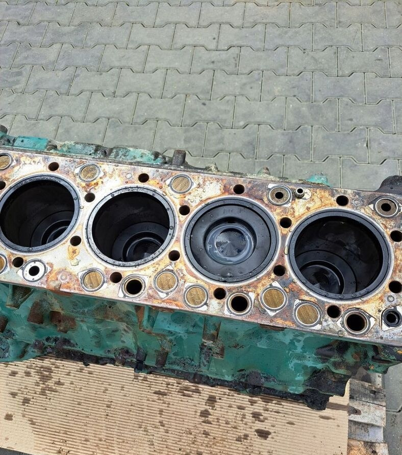 Volvo FM 9 - Sylinterielementit - Kuorma-auto: kuva Volvo FM 9 - Sylinterielementit - Kuorma-auto Volvo FM 9 - Sylinterielementit - Kuorma-auto: kuva Volvo FM 9 - Sylinterielementit - Kuorma-auto