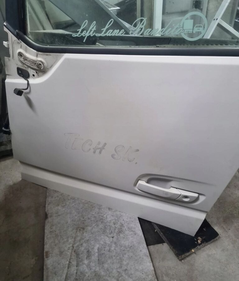 Volvo KOMPLETNE LEWE FH 4 EURO 6 Volvo VOLVO FH 4 EURO 6 - Ovi ja osat - Kuorma-auto: kuva Volvo KOMPLETNE LEWE FH 4 EURO 6 Volvo VOLVO FH 4 EURO 6 - Ovi ja osat - Kuorma-auto Volvo KOMPLETNE LEWE FH 4 EURO 6 Volvo VOLVO FH 4 EURO 6 - Ovi ja osat - Kuorma-auto: kuva Volvo KOMPLETNE LEWE FH 4 EURO 6 Volvo VOLVO FH 4 EURO 6 - Ovi ja osat - Kuorma-auto
