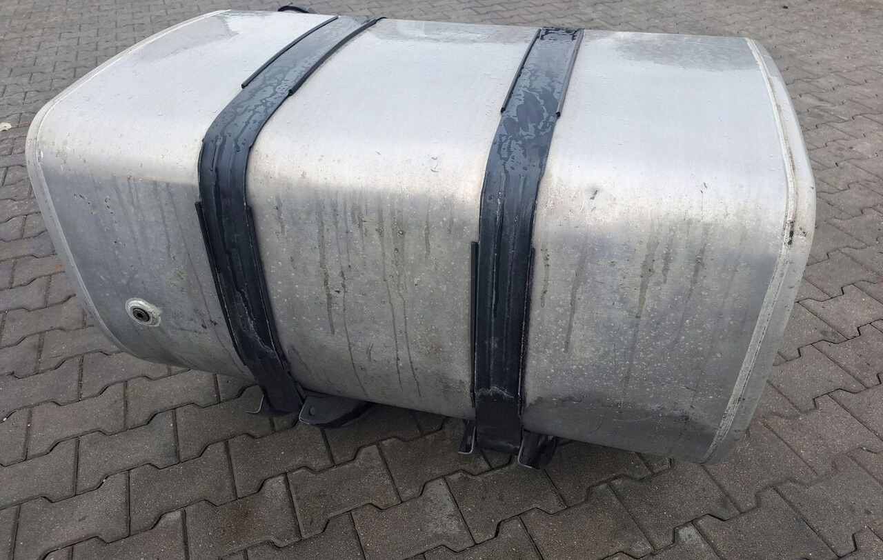 Volvo ZBIORNIK PALIWA VOLVO FH 4 FM 4 RENAULT GAMA T 110x70x70 21516448 - Polttoainetankki - Kuorma-auto: kuva Volvo ZBIORNIK PALIWA VOLVO FH 4 FM 4 RENAULT GAMA T 110x70x70 21516448 - Polttoainetankki - Kuorma-auto Volvo ZBIORNIK PALIWA VOLVO FH 4 FM 4 RENAULT GAMA T 110x70x70 21516448 - Polttoainetankki - Kuorma-auto: kuva Volvo ZBIORNIK PALIWA VOLVO FH 4 FM 4 RENAULT GAMA T 110x70x70 21516448 - Polttoainetankki - Kuorma-auto