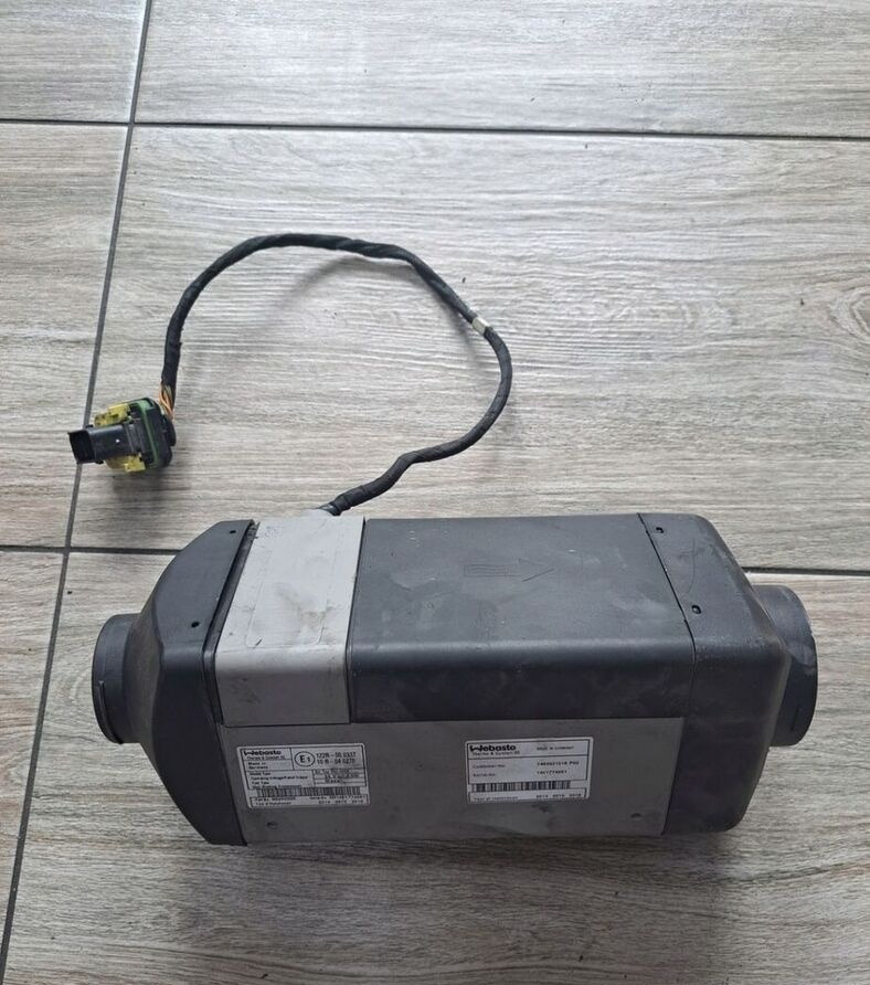 Webasto Renault GAMA RANGE T - Lämmitys/ Tuuletus - Kuorma-auto: kuva Webasto Renault GAMA RANGE T - Lämmitys/ Tuuletus - Kuorma-auto Webasto Renault GAMA RANGE T - Lämmitys/ Tuuletus - Kuorma-auto: kuva Webasto Renault GAMA RANGE T - Lämmitys/ Tuuletus - Kuorma-auto