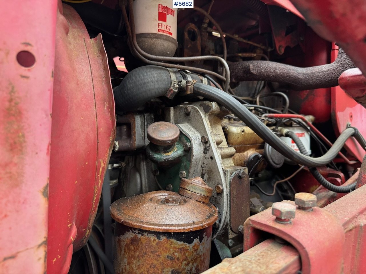 1971 Volvo 400 Buster w/ front loader and winch - Traktori: kuva  1971 Volvo 400 Buster w/ front loader and winch - Traktori 1971 Volvo 400 Buster w/ front loader and winch - Traktori: kuva  1971 Volvo 400 Buster w/ front loader and winch - Traktori