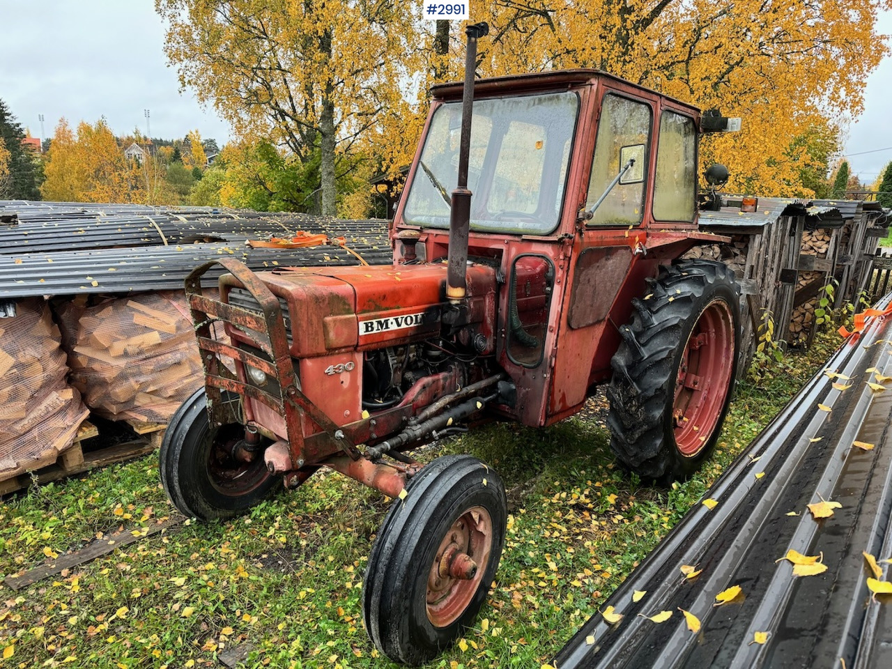 1973 Volvo BM 430 Tractor w/ Triangle hitch and hydr. Top brace. - Traktori: kuva 1973 Volvo BM 430 Tractor w/ Triangle hitch and hydr. Top brace. - Traktori 1973 Volvo BM 430 Tractor w/ Triangle hitch and hydr. Top brace. - Traktori: kuva 1973 Volvo BM 430 Tractor w/ Triangle hitch and hydr. Top brace. - Traktori