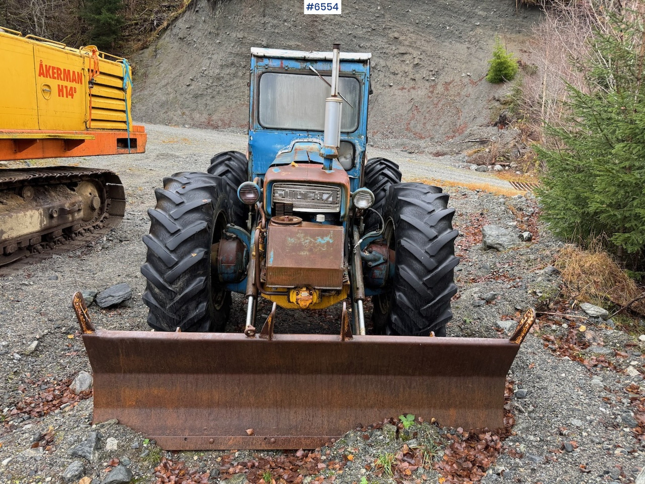 1976 Ford County 854T Super 4 w/ Hymas excavator attachment. - Traktori: kuva 1976 Ford County 854T Super 4 w/ Hymas excavator attachment. - Traktori 1976 Ford County 854T Super 4 w/ Hymas excavator attachment. - Traktori: kuva 1976 Ford County 854T Super 4 w/ Hymas excavator attachment. - Traktori