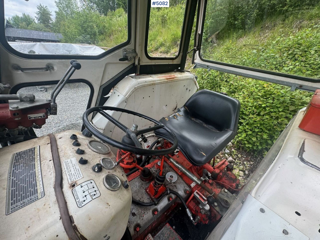 1980 David Brown 885 w/ front loader and bucket - Traktori: kuva 1980 David Brown 885 w/ front loader and bucket - Traktori 1980 David Brown 885 w/ front loader and bucket - Traktori: kuva 1980 David Brown 885 w/ front loader and bucket - Traktori