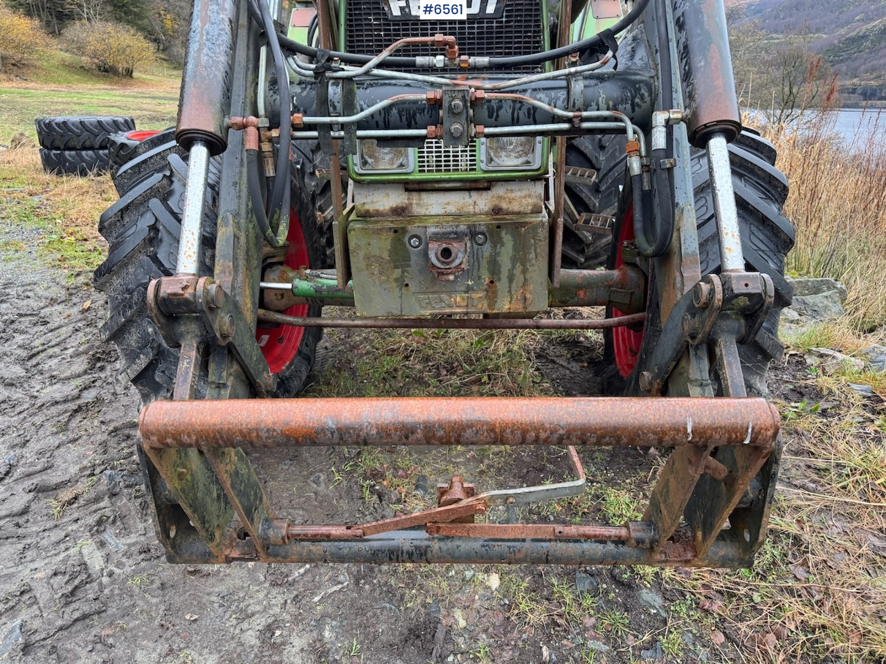 1981 Fendt Farmer 108 LS Turbomatik w/ front loader. - Traktori: kuva 1981 Fendt Farmer 108 LS Turbomatik w/ front loader. - Traktori 1981 Fendt Farmer 108 LS Turbomatik w/ front loader. - Traktori: kuva 1981 Fendt Farmer 108 LS Turbomatik w/ front loader. - Traktori