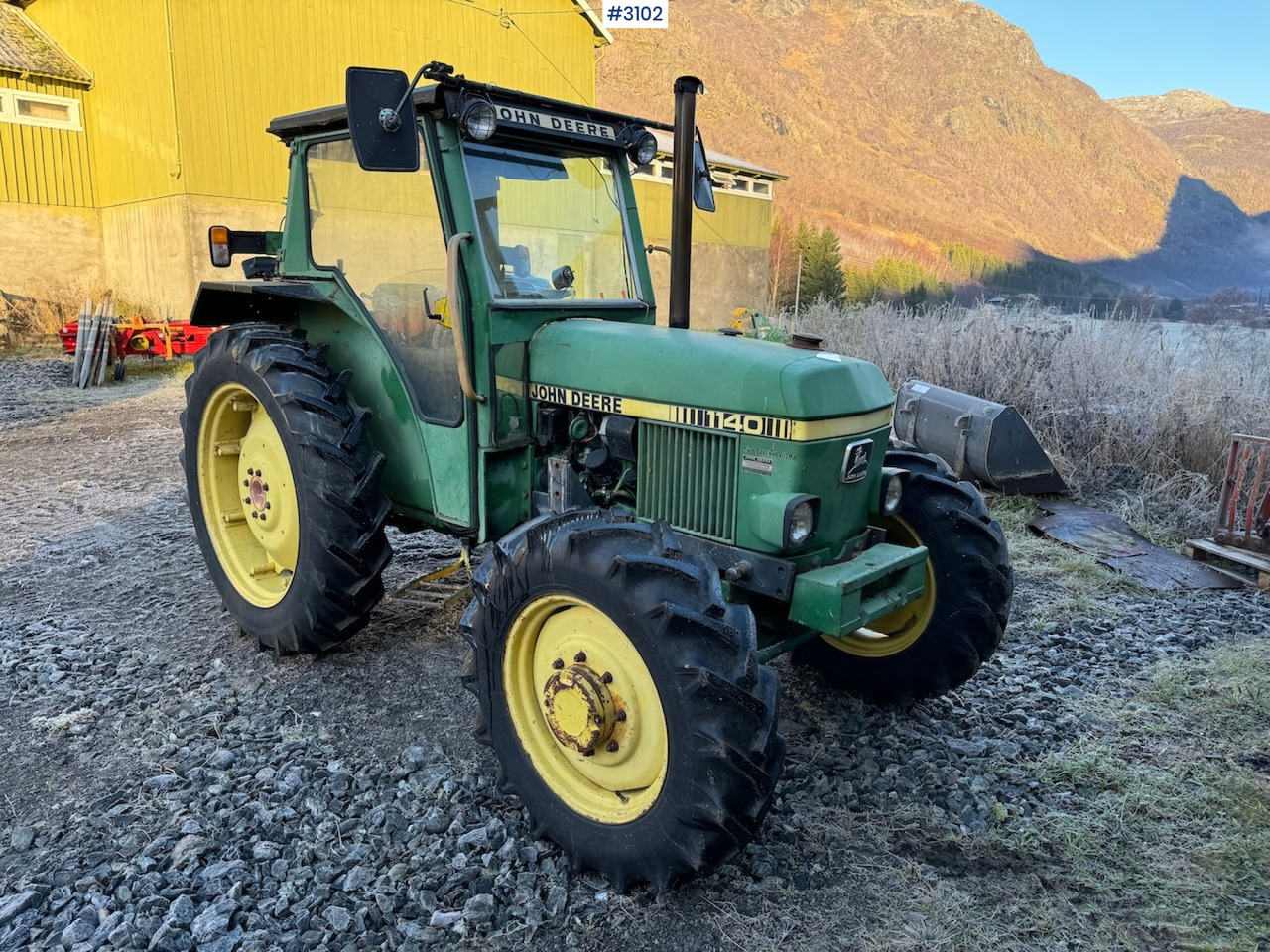 1981 John Deere 1140 Synchron with front loader - Traktori: kuva 1981 John Deere 1140 Synchron with front loader - Traktori 1981 John Deere 1140 Synchron with front loader - Traktori: kuva 1981 John Deere 1140 Synchron with front loader - Traktori